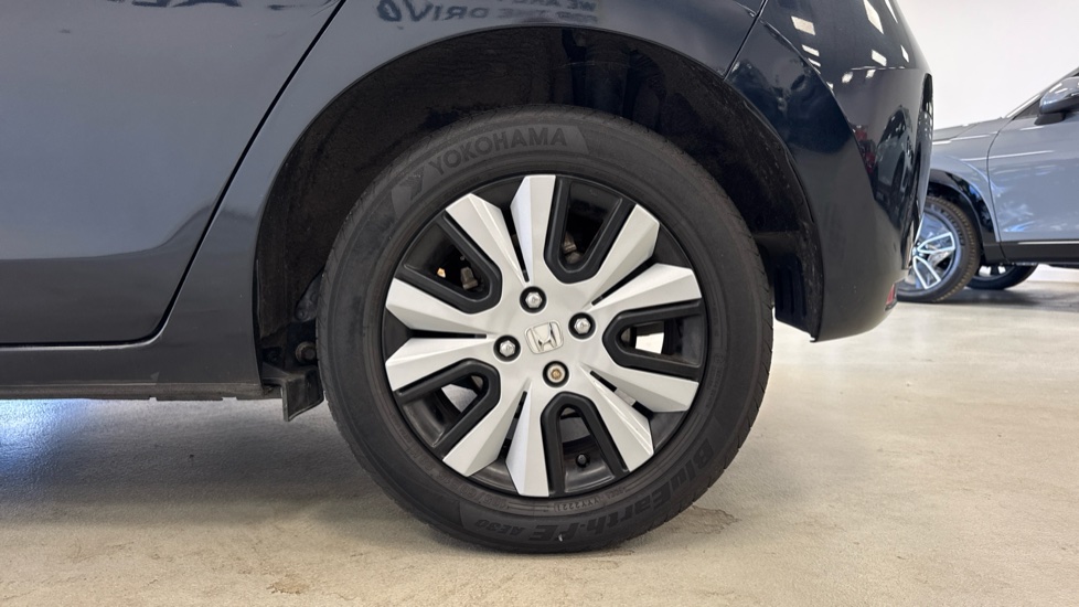 Honda Jazz 1.5 i-MMD Hybrid SR 5dr eCVT Hybrid Hatchback - Image 9