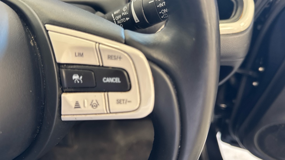 Honda Jazz 1.5 i-MMD Hybrid SR 5dr eCVT Hybrid Hatchback - Image 16