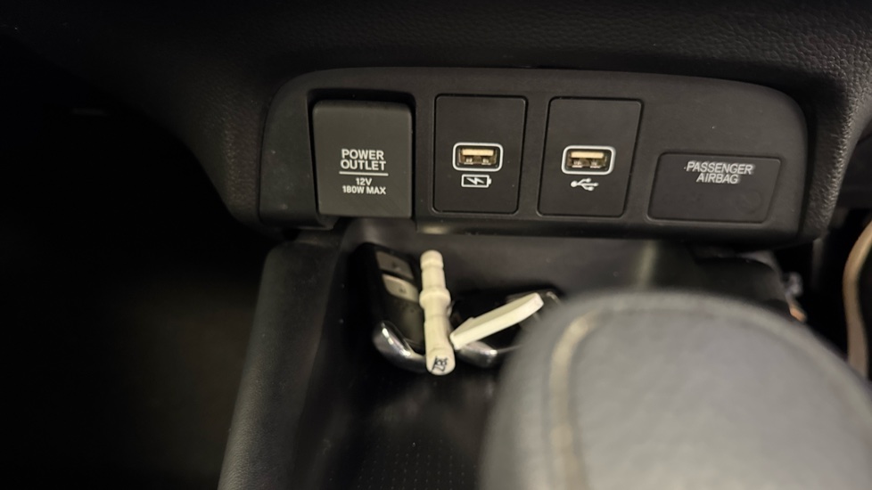 Honda Jazz 1.5 i-MMD Hybrid SR 5dr eCVT Hybrid Hatchback - Image 19