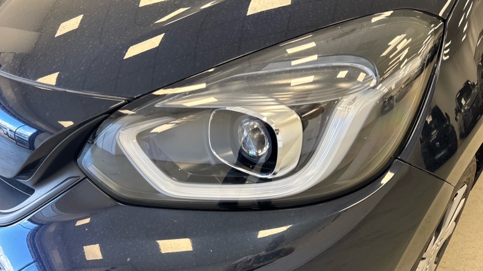 Honda Jazz 1.5 i-MMD Hybrid SR 5dr eCVT Hybrid Hatchback - Image 35