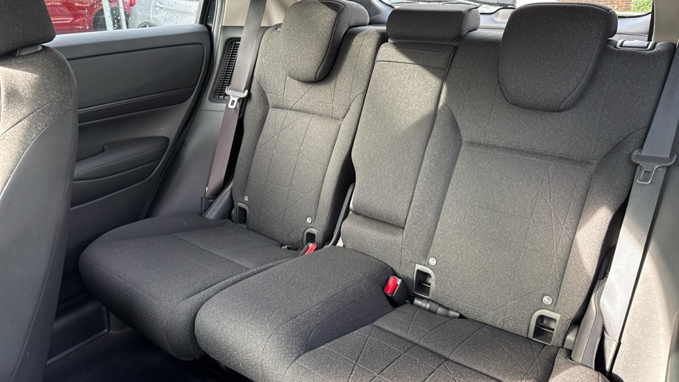 Honda HR-V 1.5 eHEV Elegance 5dr CVT Hybrid Hatchback - Image 8