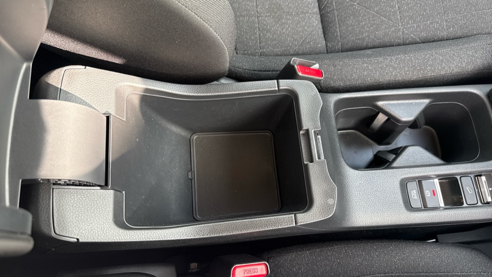 Honda HR-V 1.5 eHEV Elegance 5dr CVT Hybrid Hatchback - Image 18