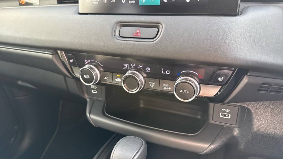 Honda HR-V 1.5 eHEV Elegance 5dr CVT Hybrid Hatchback - Image 23