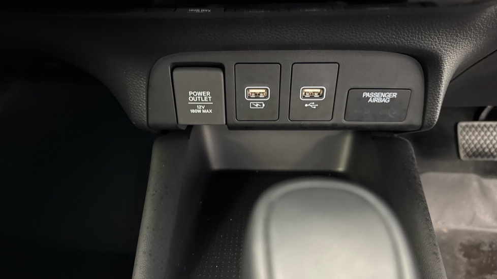 Honda Jazz 1.5 i-MMD Hybrid Crosstar Advance 5dr eCVT Hybrid Hatchback - Image 19