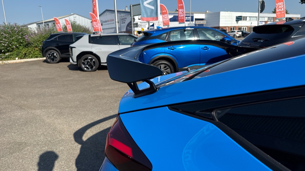 Honda Civic Type R 2.0 VTEC Turbo Type R 5dr Petrol Hatchback - Image 17