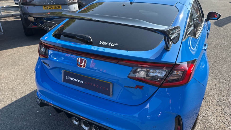 Honda Civic Type R 2.0 VTEC Turbo Type R 5dr Petrol Hatchback - Image 18