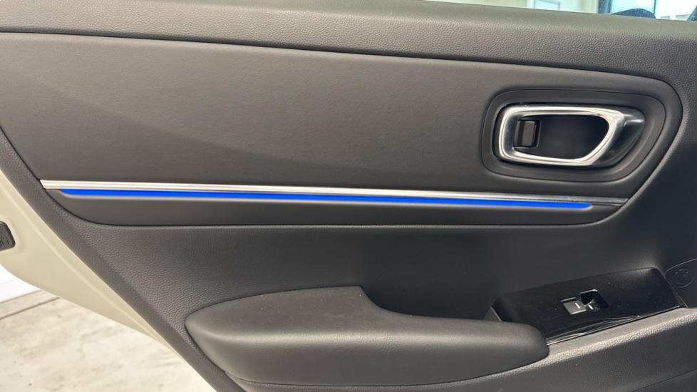 Honda E Ny1 150kW Elegance 69kWh 5dr Auto Electric Hatchback - Image 13