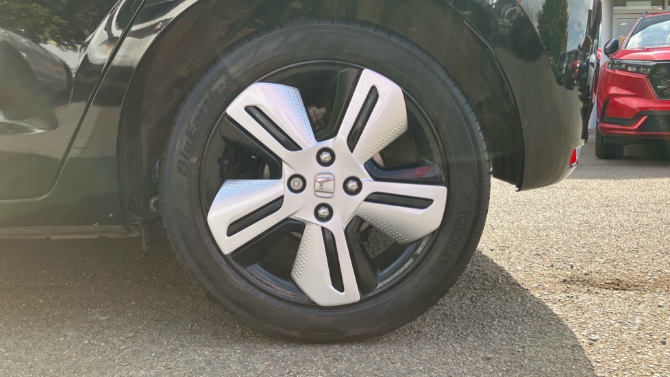 Honda Jazz 1.5 i-MMD Hybrid EX 5dr eCVT Hybrid Hatchback - Image 9