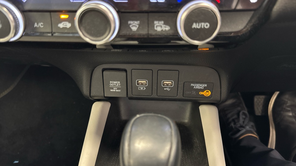 Honda Jazz 1.5 i-MMD Hybrid EX 5dr eCVT Hybrid Hatchback - Image 13