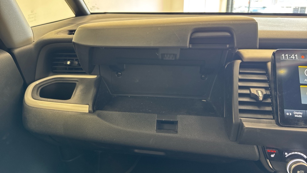 Honda Jazz 1.5 i-MMD Hybrid EX 5dr eCVT Hybrid Hatchback - Image 19