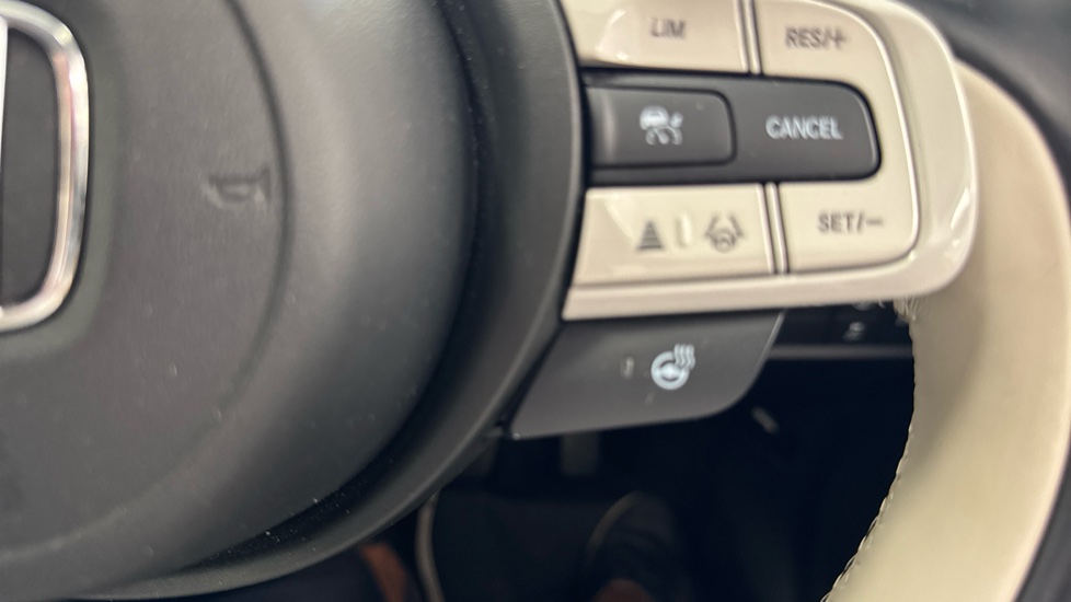 Honda Jazz 1.5 i-MMD Hybrid EX 5dr eCVT Hybrid Hatchback - Image 15