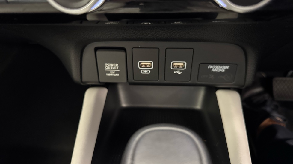Honda Jazz 1.5 i-MMD Hybrid EX 5dr eCVT Hybrid Hatchback - Image 16