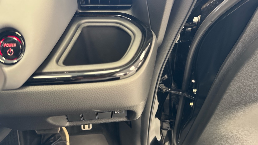 Honda Jazz 1.5 i-MMD Hybrid Advance Sport 5dr eCVT Hybrid Hatchback - Image 19
