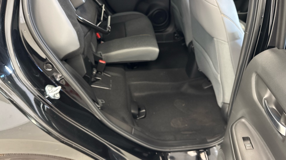 Honda Jazz 1.5 i-MMD Hybrid Advance Sport 5dr eCVT Hybrid Hatchback - Image 24