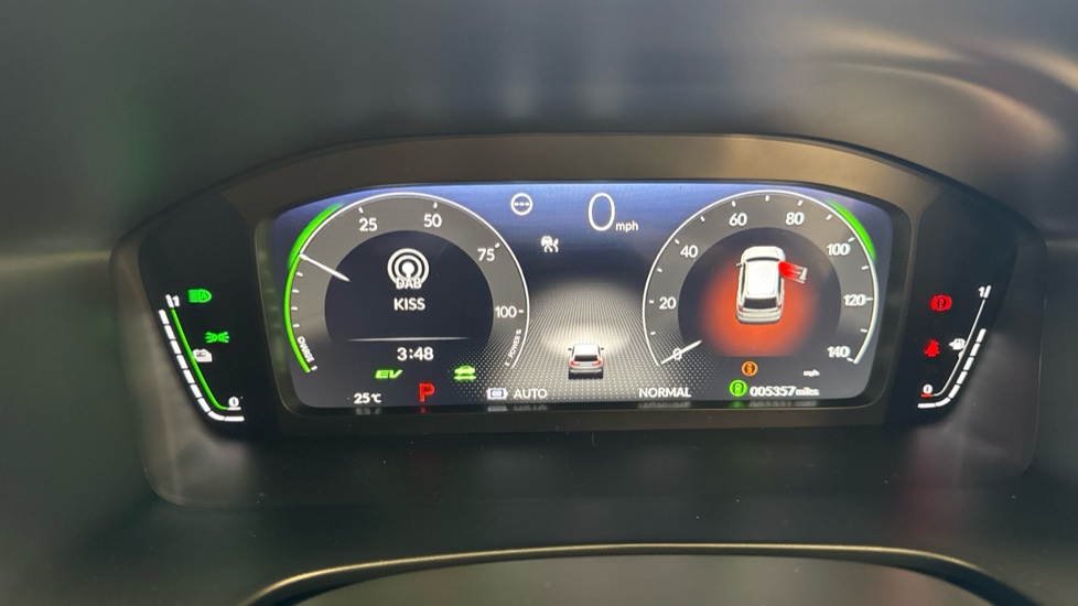 Honda CR-V 2.0 ePHEV Advance Tech 5dr eCVT Estate - Image 11