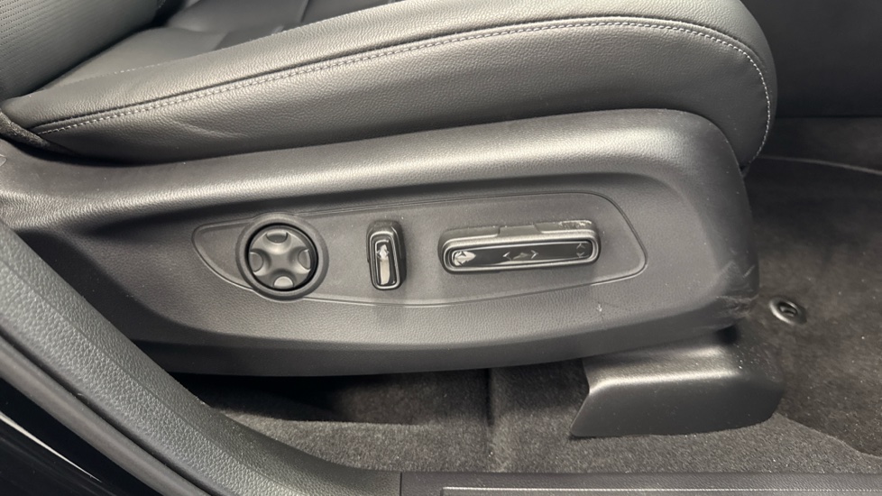 Honda CR-V 2.0 ePHEV Advance Tech 5dr eCVT Estate - Image 15