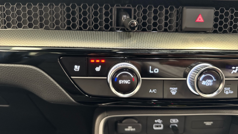 Honda CR-V 2.0 ePHEV Advance Tech 5dr eCVT Estate - Image 19