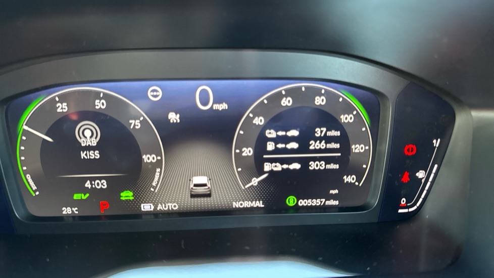 Honda CR-V 2.0 ePHEV Advance Tech 5dr eCVT Estate - Image 28