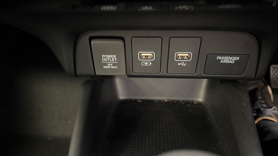 Honda Jazz 1.5 i-MMD Hybrid Advance 5dr eCVT Hybrid Hatchback - Image 14