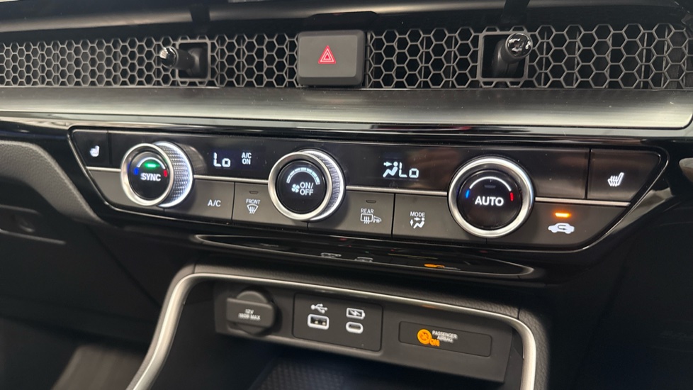 Honda CR-V 2.0 eHEV Elegance 5dr eCVT Hybrid Estate - Image 21