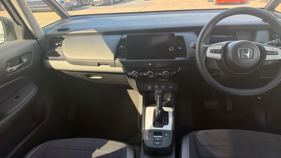 Honda Jazz 1.5 i-MMD Hybrid Crosstar Advance 5dr eCVT Hybrid Hatchback - Image 4
