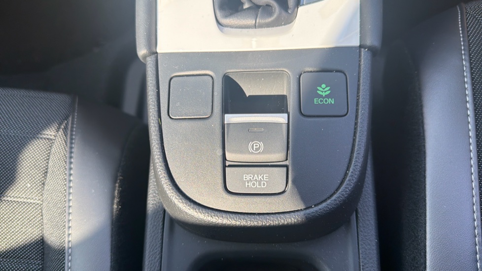 Honda Jazz 1.5 i-MMD Hybrid Crosstar Advance 5dr eCVT Hybrid Hatchback - Image 20