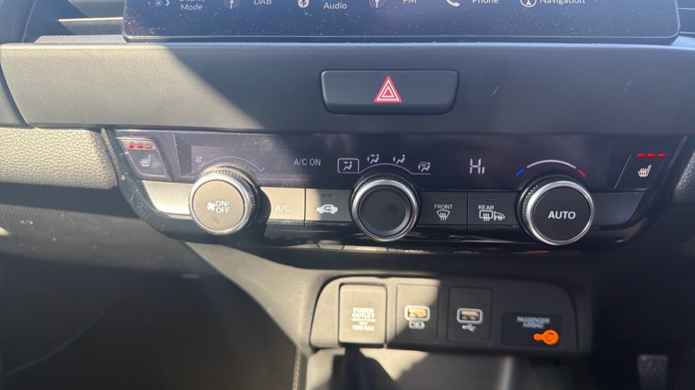 Honda Jazz 1.5 i-MMD Hybrid Crosstar Advance 5dr eCVT Hybrid Hatchback - Image 22