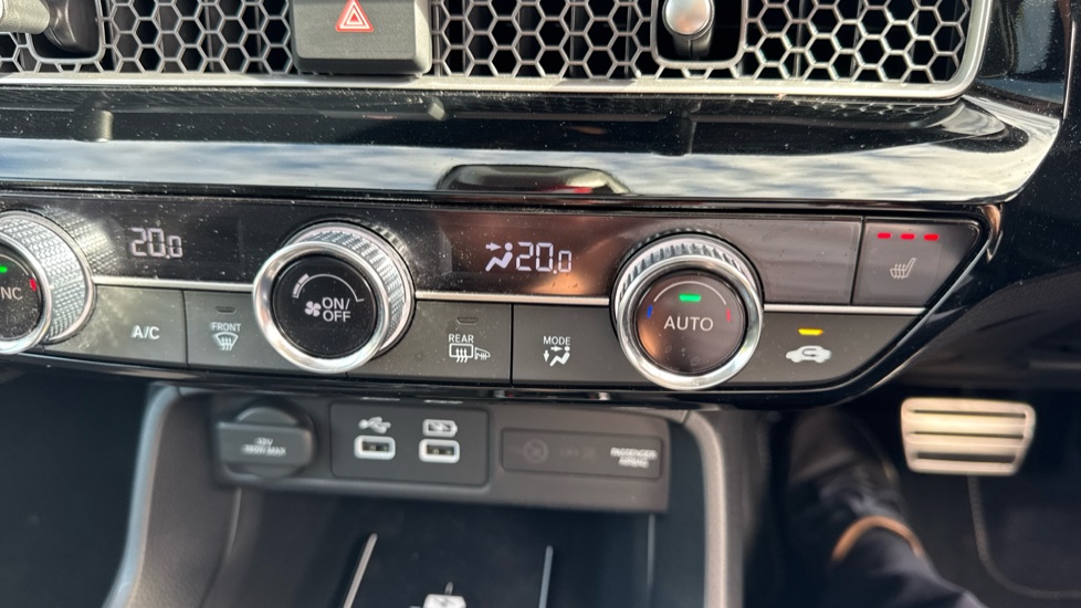 Honda Civic 2.0 eHEV Advance 5dr CVT Hybrid Hatchback - Image 18
