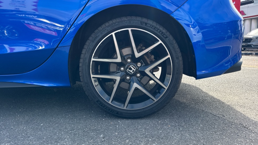 Honda Civic 2.0 eHEV Advance 5dr CVT Hybrid Hatchback - Image 37