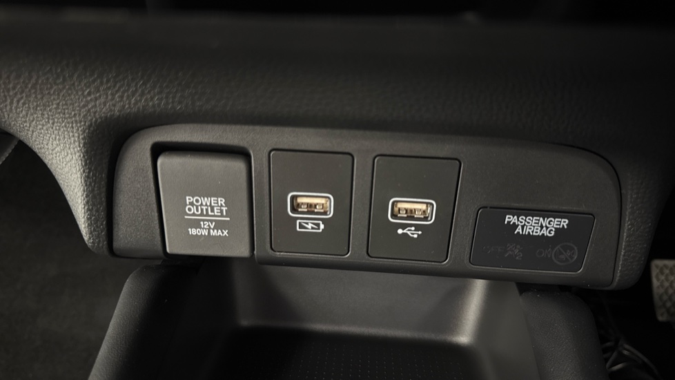 Honda Jazz 1.5 i-MMD Hybrid Advance 5dr eCVT Hybrid Hatchback - Image 26