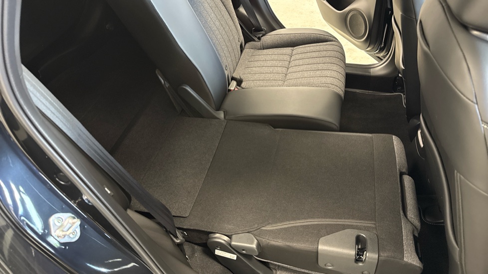 Honda Jazz 1.5 i-MMD Hybrid Advance 5dr eCVT Hybrid Hatchback - Image 33