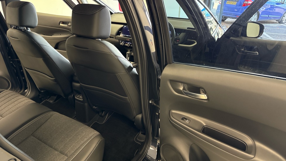 Honda Jazz 1.5 i-MMD Hybrid Advance 5dr eCVT Hybrid Hatchback - Image 34