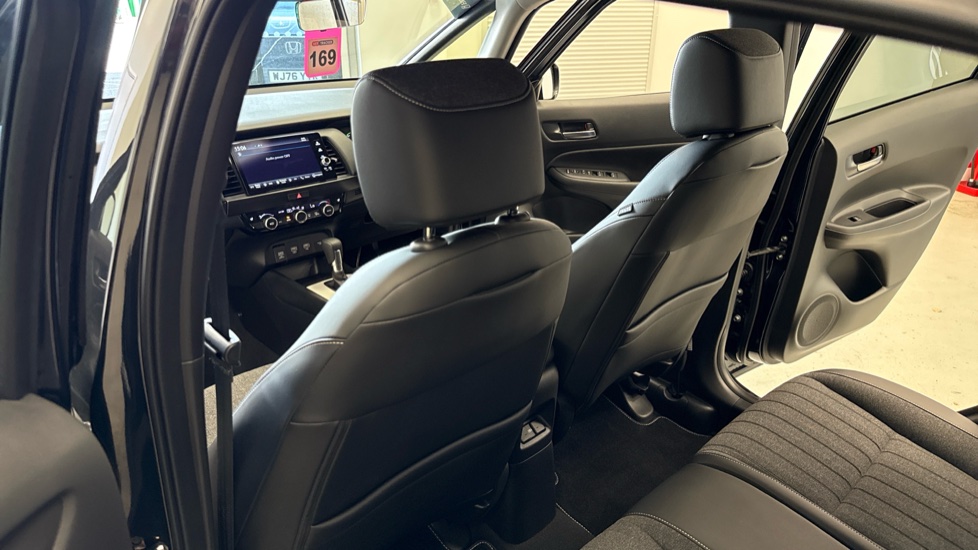 Honda Jazz 1.5 i-MMD Hybrid Advance 5dr eCVT Hybrid Hatchback - Image 40