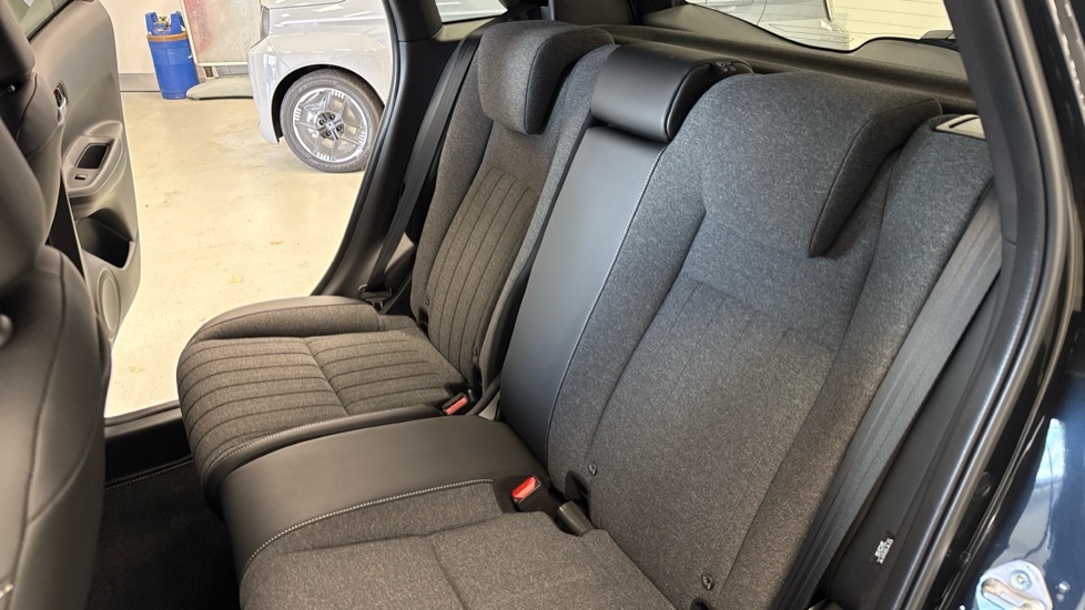 Honda Jazz 1.5 i-MMD Hybrid Advance 5dr eCVT Hybrid Hatchback - Image 41