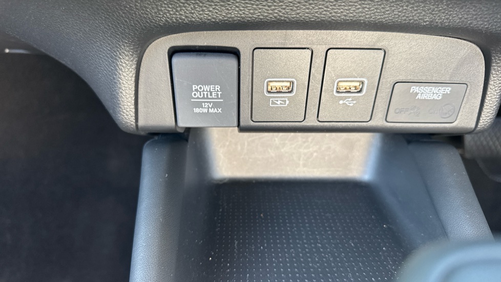 Honda Jazz 1.5 i-MMD Hybrid Advance 5dr eCVT Hybrid Hatchback - Image 17
