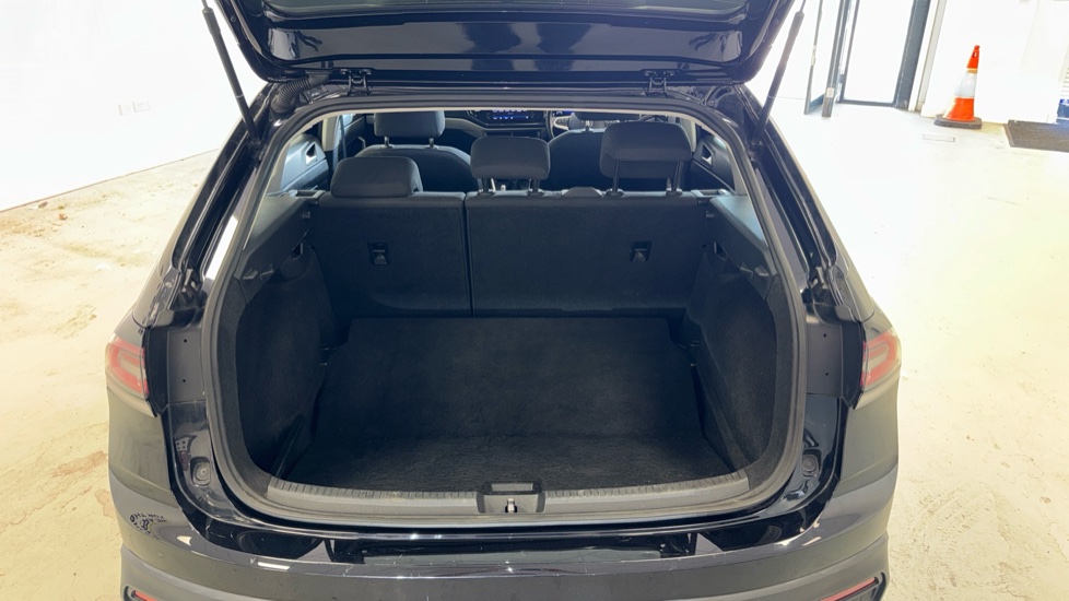 Volkswagen Taigo 1.0 TSI Life 5dr Petrol Hatchback - Image 4