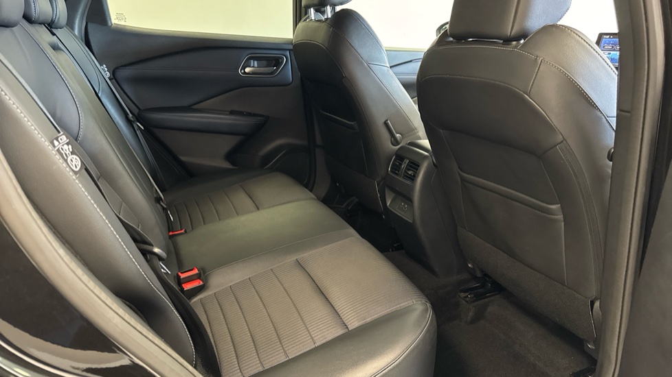Nissan Qashqai 1.5 E-Power Tekna 5dr Auto Hybrid Hatchback - Image 16