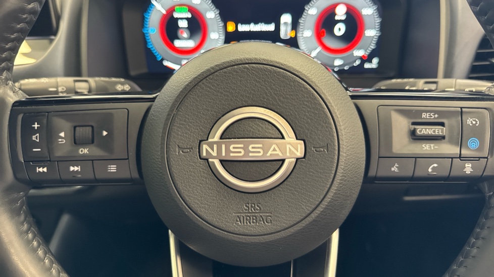 Nissan Qashqai 1.5 E-Power Tekna 5dr Auto Hybrid Hatchback - Image 23