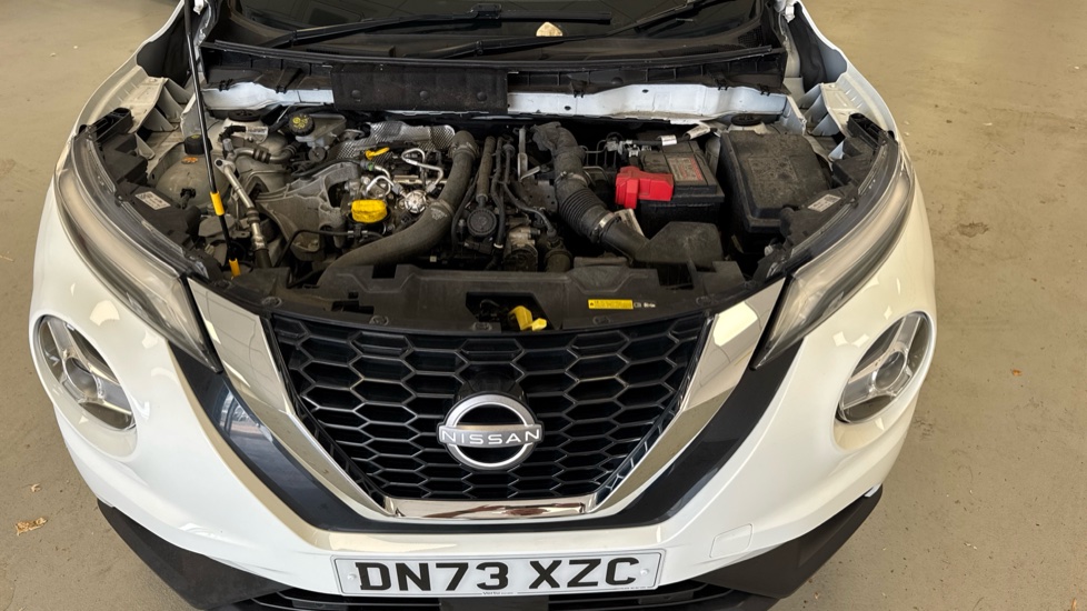 Nissan Juke 1.0 DiG-T 114 N-Connecta 5dr Petrol Hatchback - Image 8