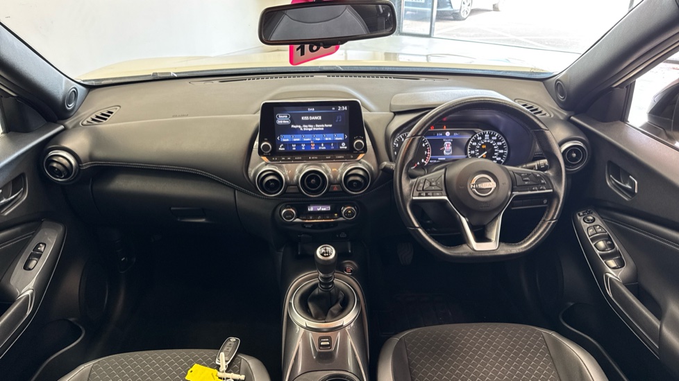 Nissan Juke 1.0 DiG-T 114 N-Connecta 5dr Petrol Hatchback - Image 10
