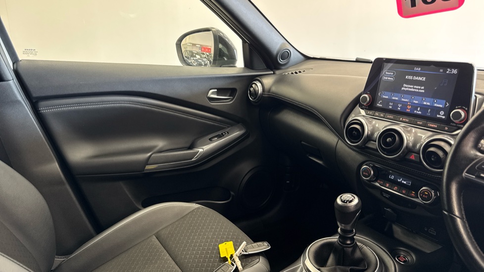 Nissan Juke 1.0 DiG-T 114 N-Connecta 5dr Petrol Hatchback - Image 14