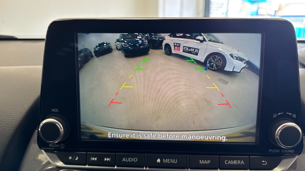 Nissan Juke 1.0 DiG-T 114 N-Connecta 5dr Petrol Hatchback - Image 22