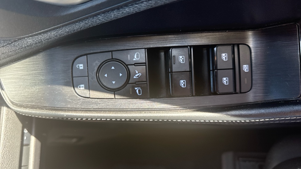 Nissan X-Trail 1.5 E-Power 204 Acenta Premium 5dr Xtronic Hybrid Station Wagon - Image 32
