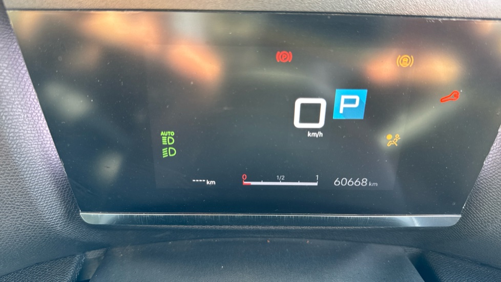 Citroen C4 1.2 PureTech [130] Max 5dr Auto Petrol Hatchback - Image 25