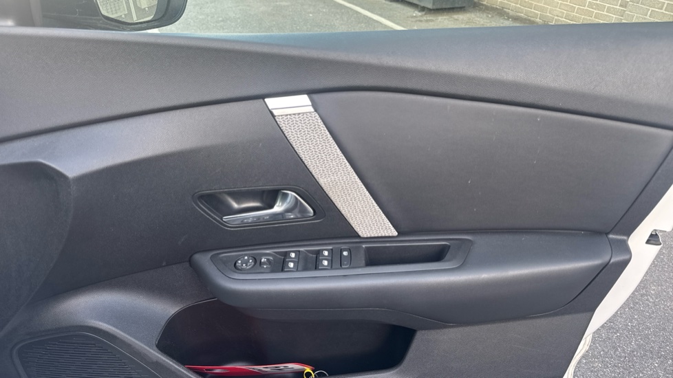 Citroen C4 1.2 PureTech [130] Max 5dr Petrol Hatchback - Image 29