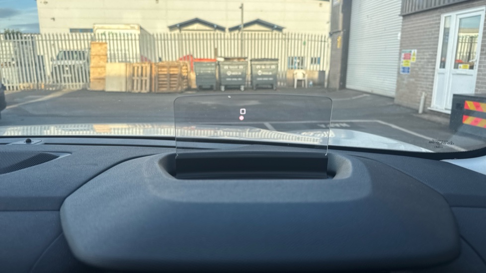 Citroen C4 1.2 PureTech [130] Max 5dr Petrol Hatchback - Image 31