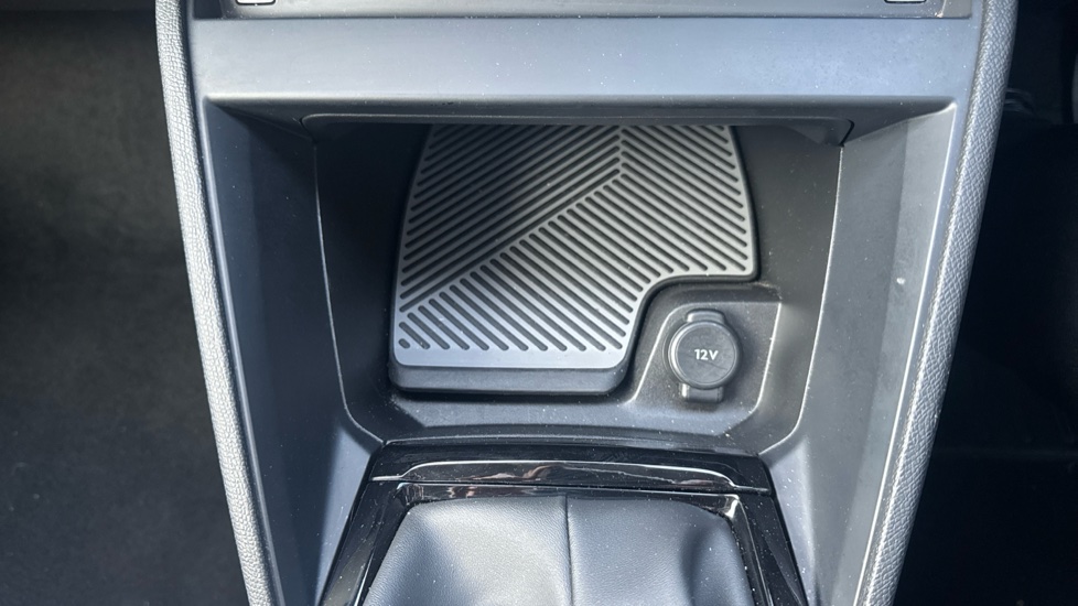 Citroen C4 1.2 PureTech [130] Max 5dr Petrol Hatchback - Image 38