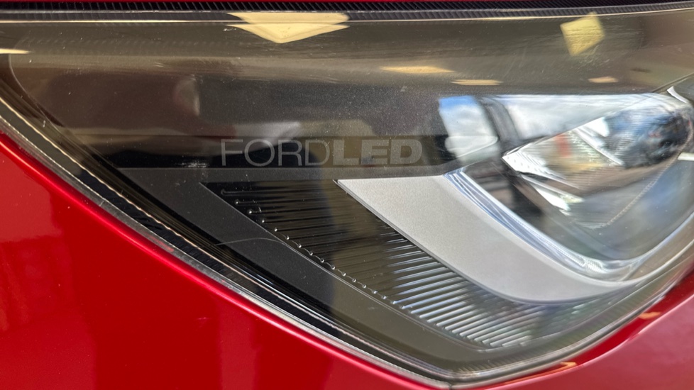 Ford Focus 1.0 EcoBoost Hybrid mHEV 155 Active 5dr Petrol Estate - Image 30