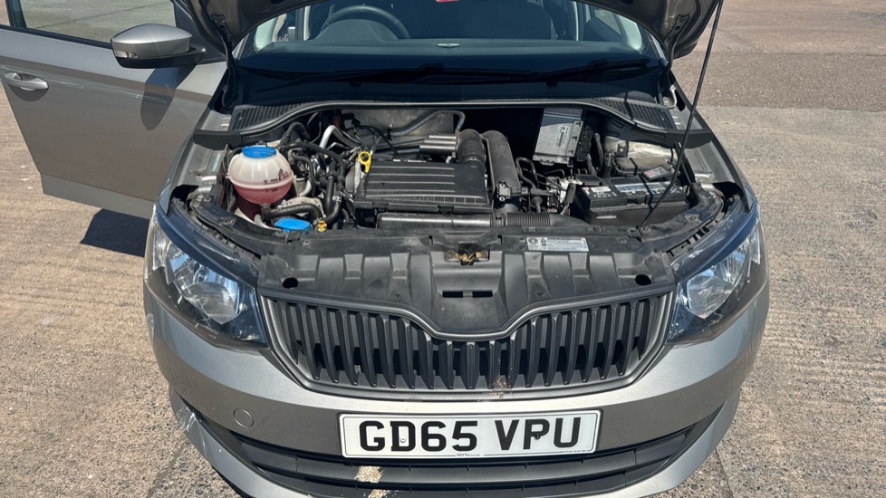 Skoda Fabia 1.2 TSI S 5dr DSG Petrol Hatchback - Image 8