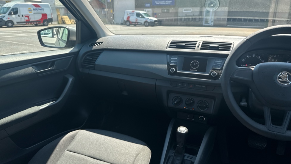 Skoda Fabia 1.2 TSI S 5dr DSG Petrol Hatchback - Image 14
